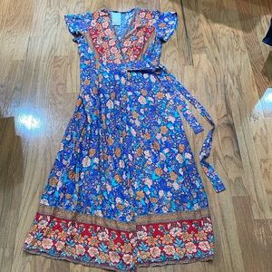 Woman’s NWT Pretty Garden Size Large Wrap Dress Maxi Length Floral Short Sleeve